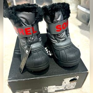 Baby/Toddler Sorel Snow Commander Boots, size 5